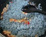 Foto langkah ke 5 dari resep Nasi Goreng Hitam Tinta Cumi ala dapurVY.
