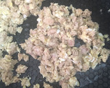 Foto del paso 6 de la receta: Noodles fritos con huevo y atún sobre crema de espinacas y setas