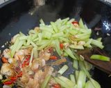 Foto langkah ke 3 dari resep Tumis Labu Siam Udang.