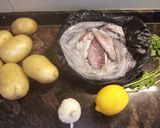 Foto del paso 1 de la receta: Chipirones al ajillo con patatas