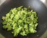 A picture of step 4 of Garlic Turmeric Rice.