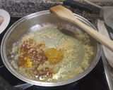 Foto del paso 4 de la receta: Pollo en salsa a la mostaza y miel con cerveza