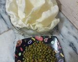 A picture of step 3 of Matar Masala.