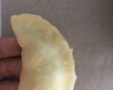 Foto langkah ke 7 dari resep Pastel goreng, awet crunchynya.
