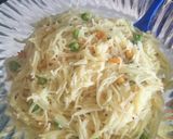 A picture of step 1 of Semiya Upma.