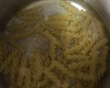 A picture of step 1 of Spinach Pasta.