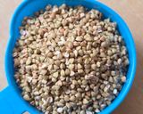 Foto del paso 1 de la receta: Pan de sarraceno en grano con nueces, semillas de zapallo y chía 🧘🏻‍♀️fermentación prolongada