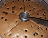 Foto langkah ke 7 dari resep Chiffon cake coklat.