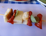 Foto del paso 3 de la receta: Brochetas de queso y chorizo colorado