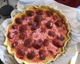 Une image de l'étape 9 de Tarte aux quetsches et pralines roses.