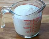 A picture of step 1 of Creamy chicken bread.