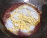 A picture of step 2 of Carrot custard halwa.