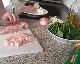 Foto del paso 2 de la receta: Galette con pollo, champiñones y espinacas