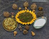 A picture of step 14 of Winter special dish hara lehsan.