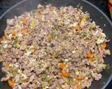 Foto del paso 5 de la receta: Carne picada mixta con verduras y huevos revueltos