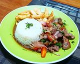 Foto del paso 4 de la receta: Lomo saltado peruano 🇵🇪🍴