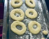 A picture of step 4 of Home-made Donuts.