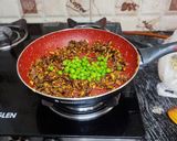 A picture of step 4 of Mushroom Masala Curry.
