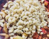 Foto del paso 2 de la receta: GUISO CON VERDURAS 🍆🥒🍅🧅🧄🥕Y FIDEOS CODITOS (COCINADO EN ONE POT)