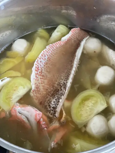 Langkah-langkah untuk membuat Resep Soup ikan Batam (segar dan sehat)