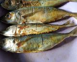 Foto langkah ke 1 dari resep Ikan Bakar Teflon "Pedas".