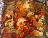 Foto del paso 2 de la receta: Filete de merluza con verduras al horno 🍋