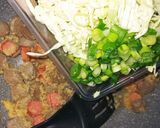 Foto langkah ke 3 dari resep Nasi Goreng Bakso Sosis.