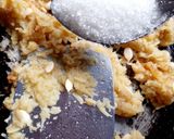 A picture of step 2 of Healthy Apple halwa.