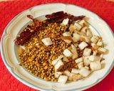 A picture of step 3 of Fig Red azuki beans (Karamani in Tamil) koottu rice.