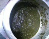 A picture of step 2 of Palak paneer.