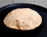 A picture of step 5 of Shenga Poli / Peanut Poli.