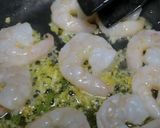 صورة لخطوة 3 من وصفة معكرونة جمبري 🍤🍤