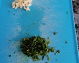 A picture of step 2 of Scallops with Garlic and Parsley.