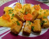 Pas rețetă Cârnăciori de pui în sos de legume cu mămăligă 1 fotografie