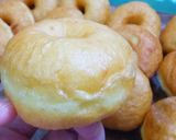 Foto langkah ke 7 dari resep Donat Tape (tanpa mixer).