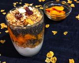A picture of step 4 of Crunchy Mango Parfait.