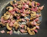 Foto del paso 3 de la receta: Tortas de patata, jamón, champiñones y queso