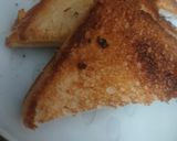 A picture of step 5 of Cheddar garlic cheese toast.