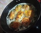 A picture of step 3 of Onion pakoda.