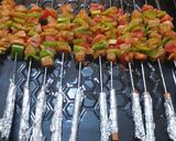 صورة لخطوة 3 من وصفة بطاطا بالجبن 🥔وأسياخ دجاج مشوية 🍗🍗🍗🍗🍗😋