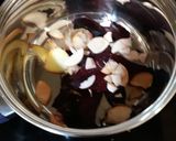 Foto del paso 1 de la receta: Infusión de remolacha con jengibre y ralladura de h. de aguacate