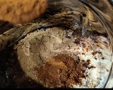 A picture of step 2 of Baked oats with pecans topping.
