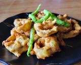 A picture of step 4 of Chilli ring bhajiya.