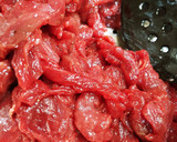 Foto del paso 1 de la receta: Puntas Solomillo ternera con champiñones en salsa carrilleras
