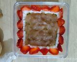 Foto langkah ke 9 dari resep Dessert Box Strawberry Cream.