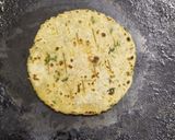 A picture of step 4 of Oats Coriander Biscuit Bhakhri.
