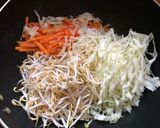 Foto langkah ke 3 dari resep Tahu Isi Sayur Goreng Renyah Ala Tukang Gorengan.