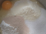 Roti isi ubi ungu