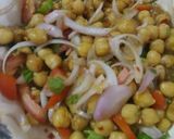 A picture of step 6 of White chana chaat.
