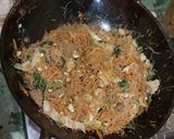 Foto langkah ke 5 dari resep Bihun Goreng Ala Solaria.